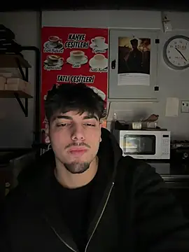 Snapshot of emir343475 chatting on 20, 2, 2026 emir343475 online show from 20, 2, 2026