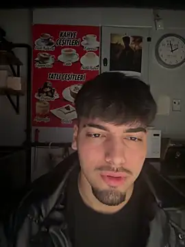 Snapshot of emir343475 chatting on 3, 3, 2026 emir343475 online show from 3, 3, 2026