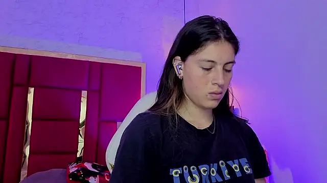 moon winy online show from 15, 3, 2026