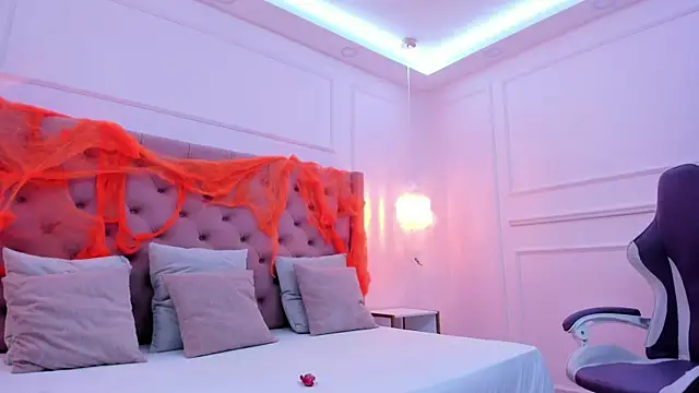  hanna bakerr  online show from 30, 10, 2025