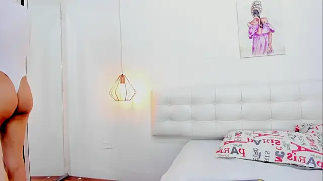 Snapshot of Alanna_miaw chatting on 15, 4, 2026 Alanna miaw online show from 15, 4, 2026