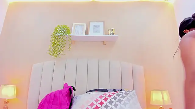 Sophiia 77 online show from 20, 2, 2026