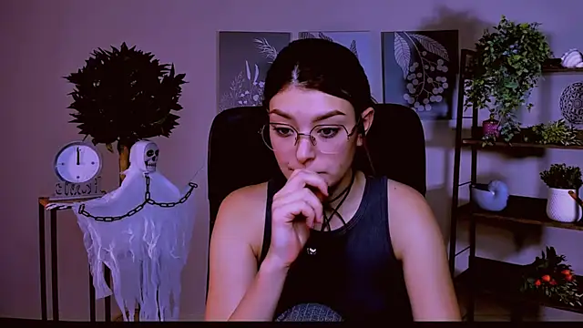 Snapshot of AnaSteisher chatting on 21, 10, 2025 AnaSteisher online show from 21, 10, 2025