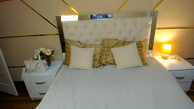 Snapshot of Wild_Angel999 chatting on 14, 11, 2025 Wild Angel999 online show from 14, 11, 2025