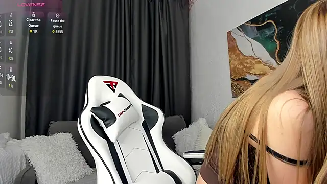 Snapshot of bella_xx__ chatting on 18, 11, 2025 bella xx online show from 18, 11, 2025