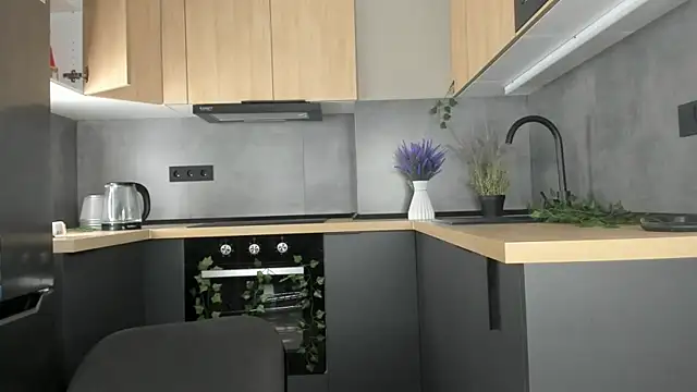 FoxFever online show from 26, 11, 2025