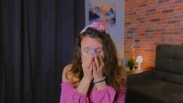 Snapshot of FoxFever chatting on 20, 3, 2026 FoxFever online show from 20, 3, 2026