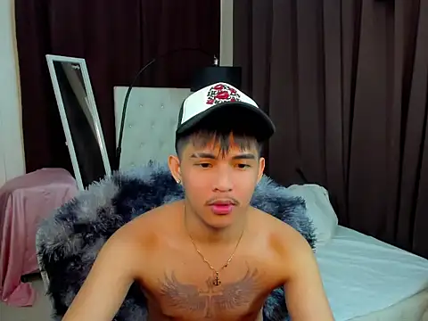 Snapshot of hardwildcock chatting on 19, 10, 2025 hardwildcock online show from 19, 10, 2025