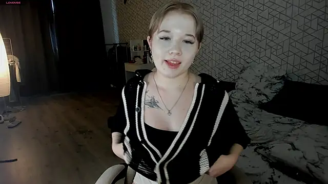 NayaValen online show from 13, 5, 2026