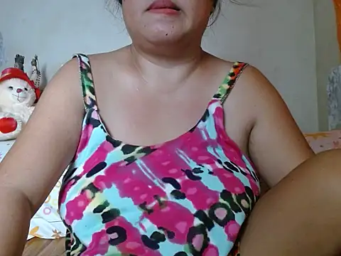 Snapshot of lovenaya chatting on 21, 5, 2026 lovenaya online show from 21, 5, 2026