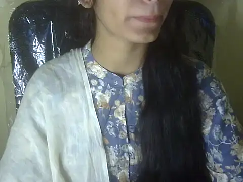 Snapshot of Shezi_N chatting on 23, 10, 2025 Shezi N online show from 23, 10, 2025