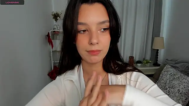 Snapshot of DemetraSadahiro chatting on 30, 10, 2025 DemetraSadahiro online show from 30, 10, 2025