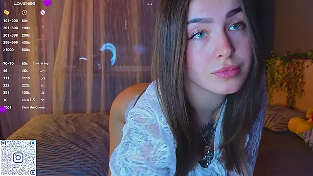 Snapshot of TinyMollys chatting on 13, 2, 2026 TinyMollys online show from 13, 2, 2026