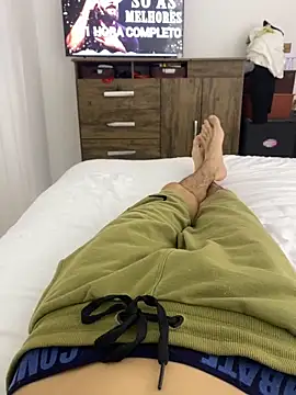 leozin01 online show from 2, 11, 2025