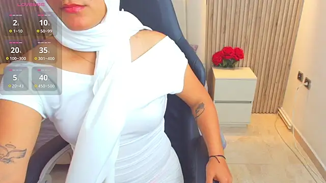Snapshot of Aziz_daud chatting on 18, 10, 2025 Aziz daud online show from 18, 10, 2025