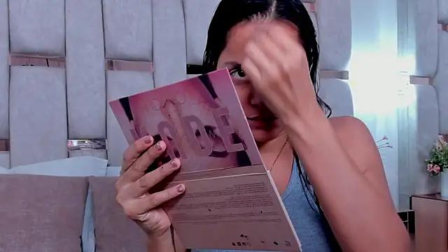 noa blake online show from 19, 12, 2025