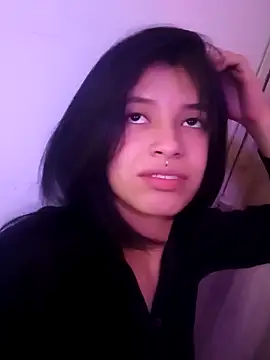 Snapshot of petite_coral chatting on 21, 12, 2025 petite coral online show from 21, 12, 2025