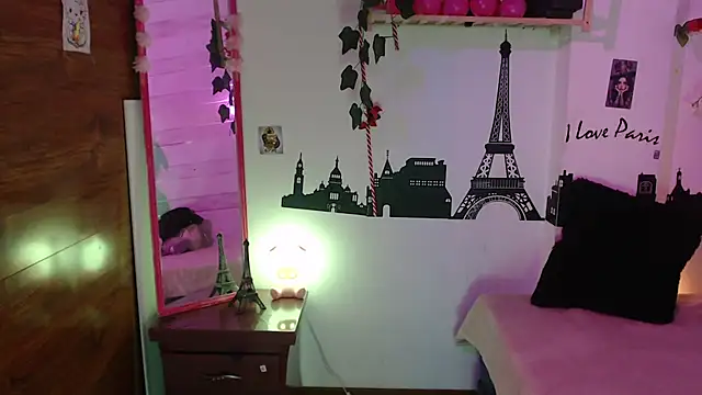Snapshot of petite_coral chatting on 10, 6, 2026 petite coral online show from 10, 6, 2026