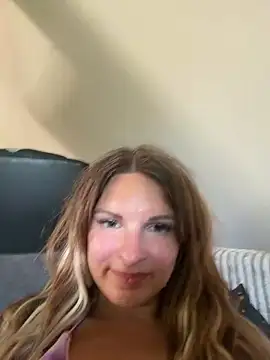 kinkysarahx online show from 7, 6, 2026