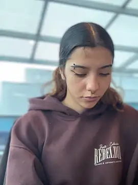 Snapshot of MiaaCute- chatting on 27, 10, 2025 MiaaCute- online show from 27, 10, 2025