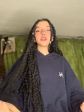 Snapshot of MiaaCute- chatting on 6, 11, 2025 MiaaCute- online show from 6, 11, 2025