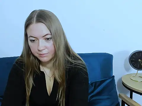 LeaNaughty online show from 27, 10, 2025