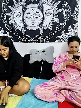emily n abby online show from 18, 6, 2026
