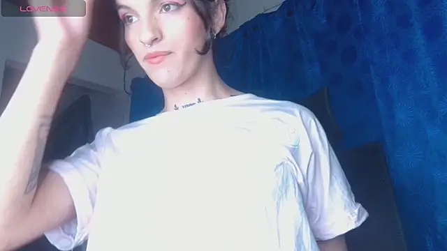 Scarlett crastrawberry online show from 26, 10, 2025