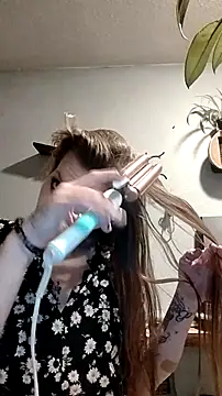 Snapshot of faithfulchic chatting on 9, 11, 2025 faithfulchic online show from 9, 11, 2025