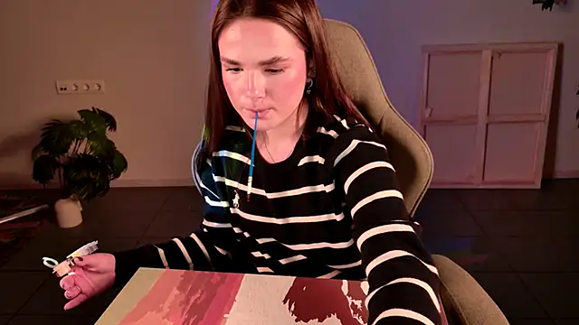 Snapshot of May_Bloom chatting on 6, 11, 2025 May Bloom online show from 6, 11, 2025