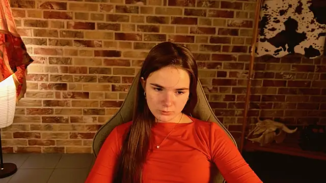 Snapshot of May_Bloom chatting on 18, 11, 2025 May Bloom online show from 18, 11, 2025