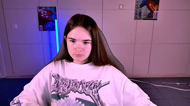 Snapshot of May_Bloom chatting on 26, 11, 2025 May Bloom online show from 26, 11, 2025