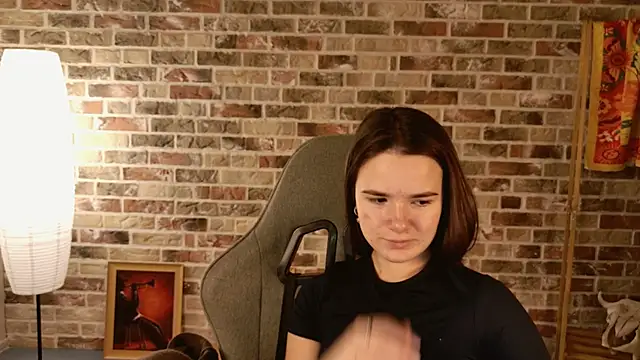 Snapshot of May_Bloom chatting on 18, 12, 2025 May Bloom online show from 18, 12, 2025