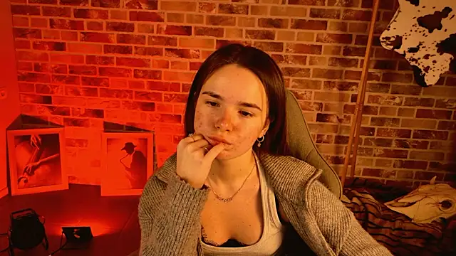 Snapshot of May_Bloom chatting on 3, 3, 2026 May Bloom online show from 3, 3, 2026