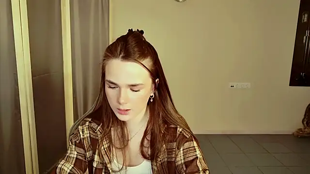 Snapshot of May_Bloom chatting on 13, 3, 2026 May Bloom online show from 13, 3, 2026