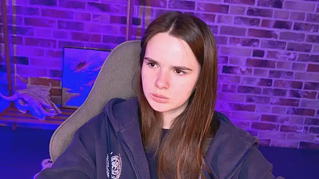 Snapshot of May_Bloom chatting on 15, 4, 2026 May Bloom online show from 15, 4, 2026