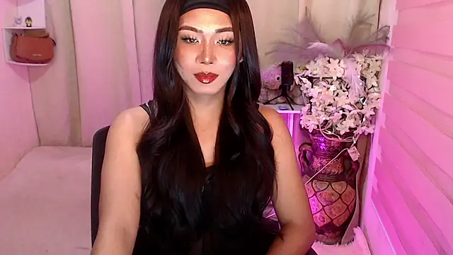 Snapshot of Katesy12 chatting on 5, 12, 2025 Katesy12 online show from 5, 12, 2025