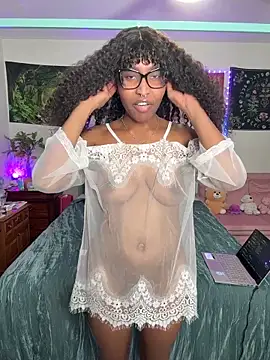 DaisyMynx online show from 3, 12, 2025