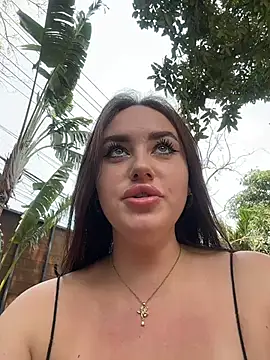 KiraSunshine online show from 25, 2, 2026