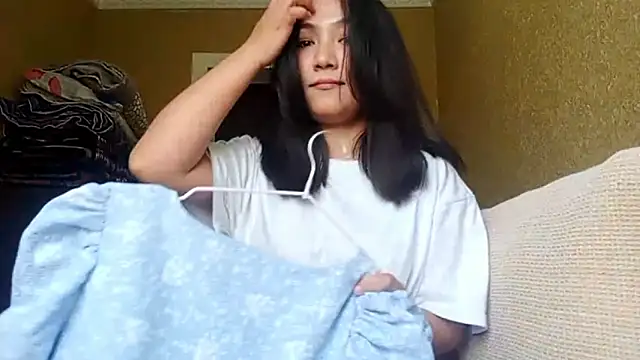 LinneaHyles online show from 30, 10, 2025