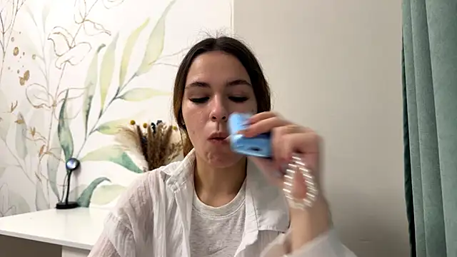 LunaAfrodita online show from 21, 10, 2025