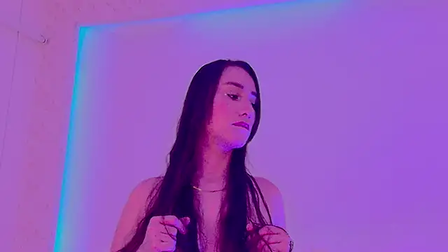 Snapshot of Catalina-Thompson chatting on 13, 11, 2025 Catalina-Thompson online show from 13, 11, 2025