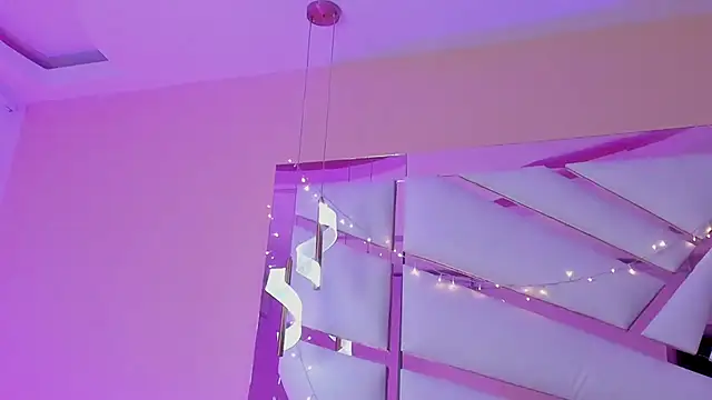 Snapshot of Catalina-Thompson chatting on 8, 1, 2026 Catalina-Thompson online show from 8, 1, 2026