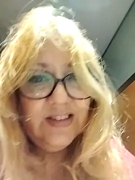 Snapshot of JennyInVegas chatting on 1, 12, 2025 JennyInVegas online show from 1, 12, 2025