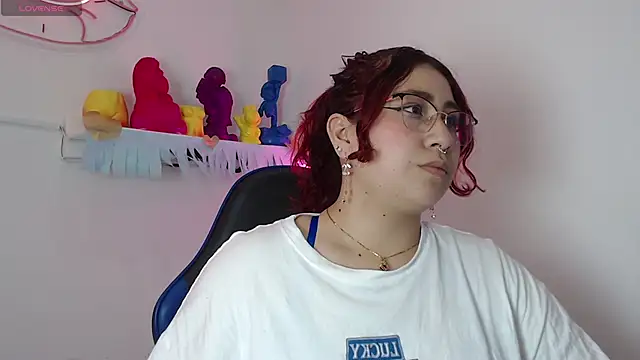 littlee red online show from 26, 10, 2025