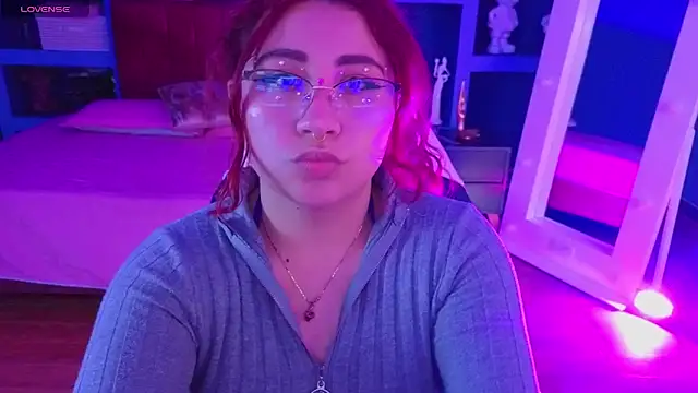 littlee red online show from 10, 2, 2026