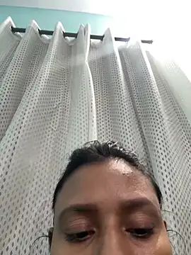 Snapshot of heenashai chatting on 19, 12, 2025 heenashai online show from 19, 12, 2025