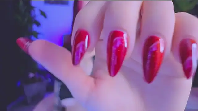 SophiaBerryy online show from 4, 4, 2026