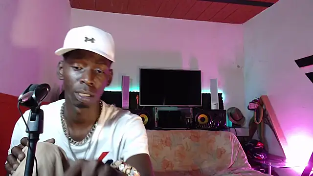 Snapshot of Black_Paradice chatting on 4, 11, 2025 Black Paradice online show from 4, 11, 2025