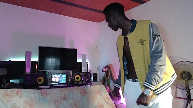 Black Paradice online show from 9, 11, 2025